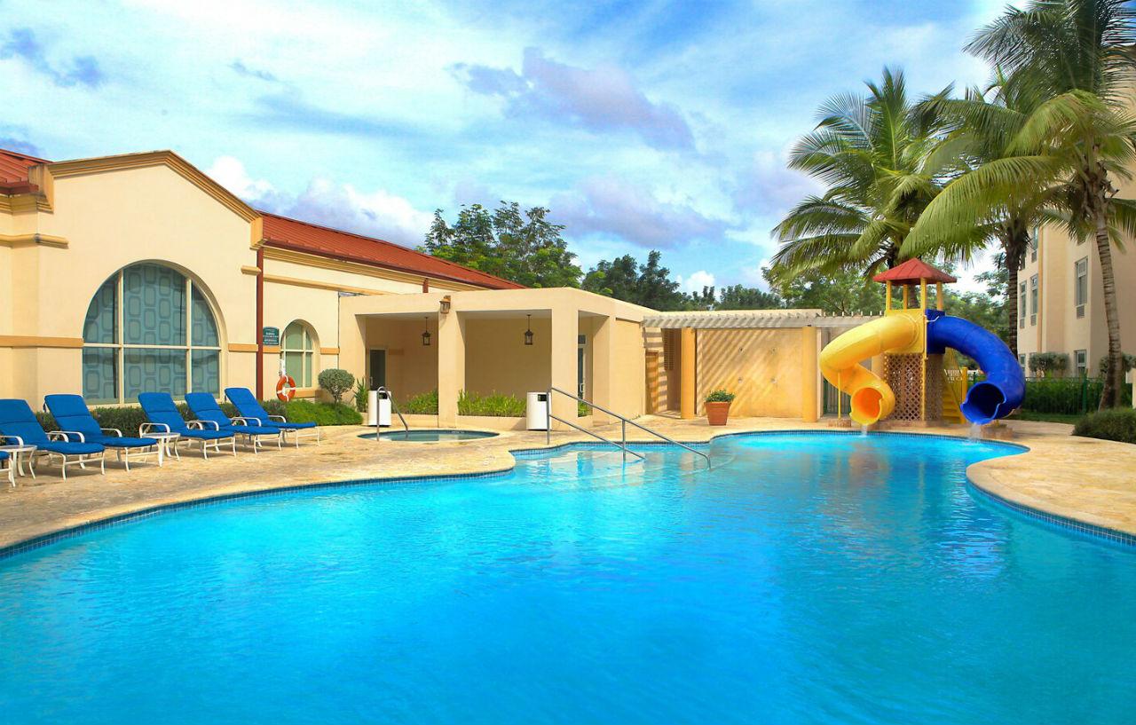 Four Points By Sheraton Caguas Real Екстериор снимка