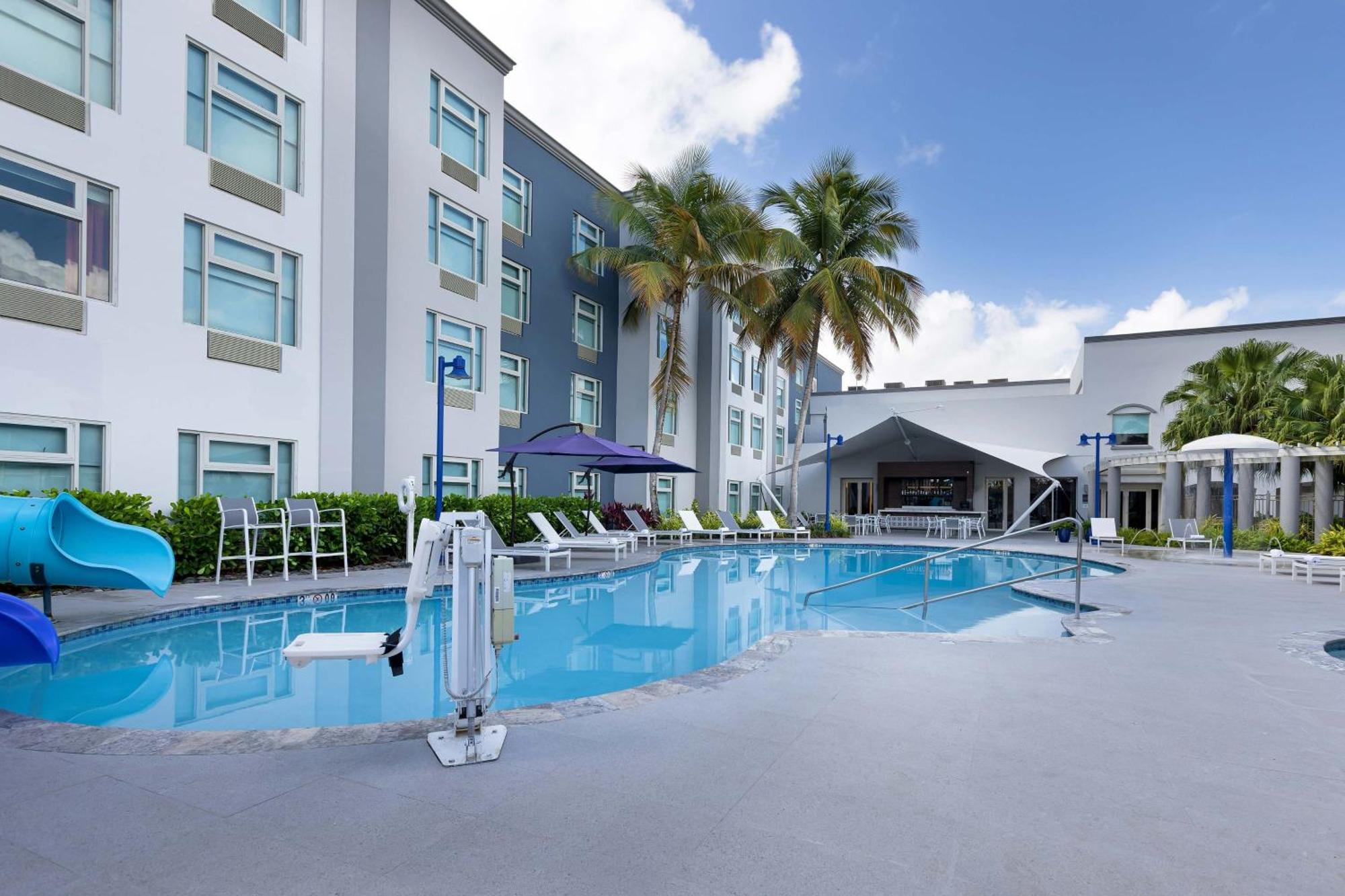 Four Points By Sheraton Caguas Real Екстериор снимка