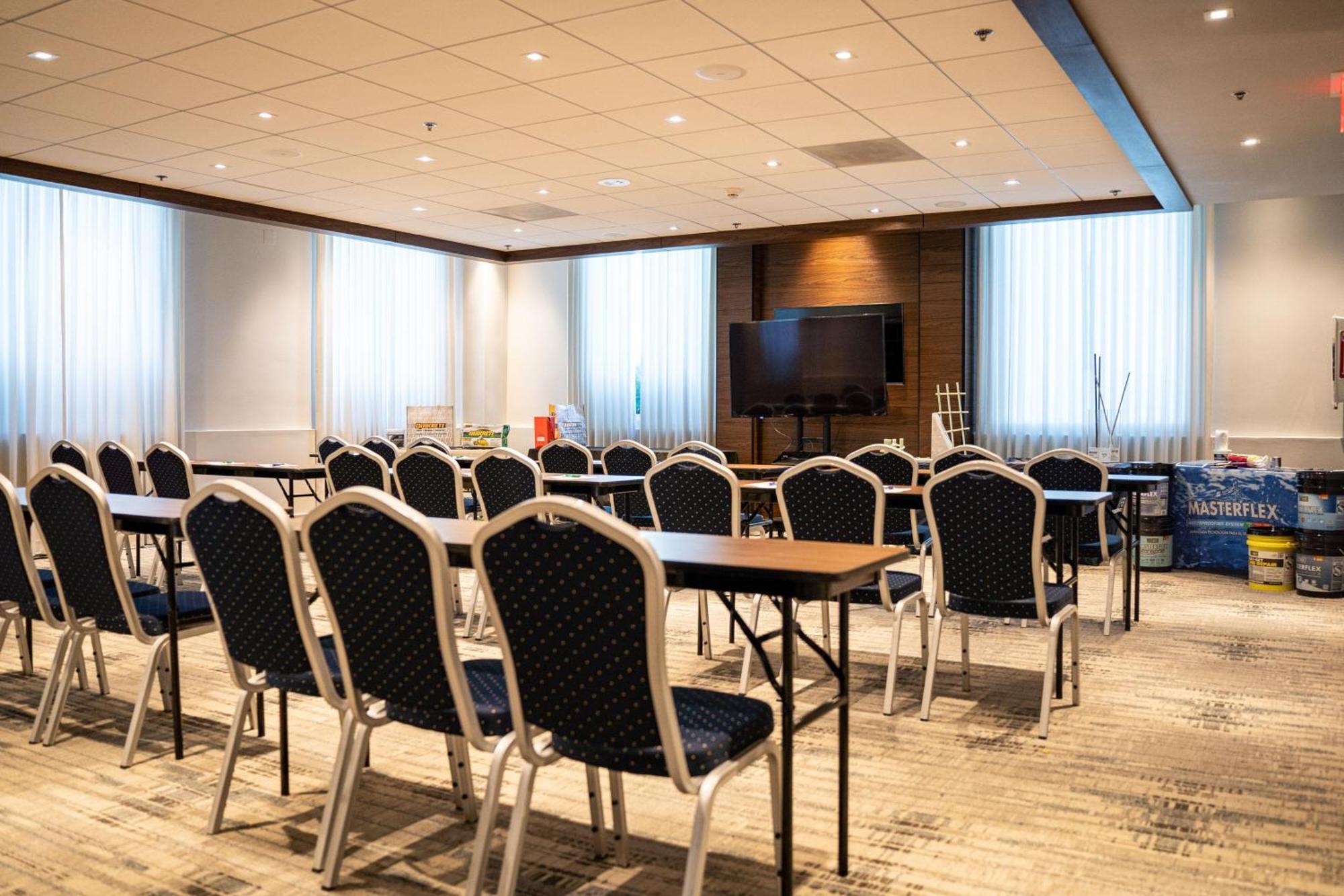 Four Points By Sheraton Caguas Real Екстериор снимка