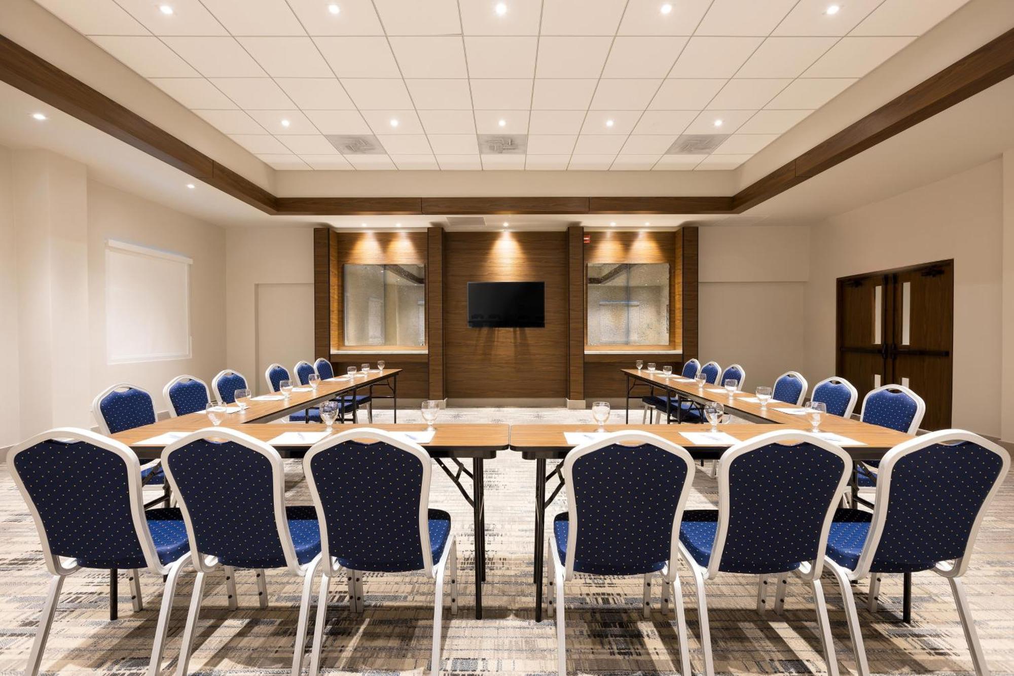 Four Points By Sheraton Caguas Real Екстериор снимка