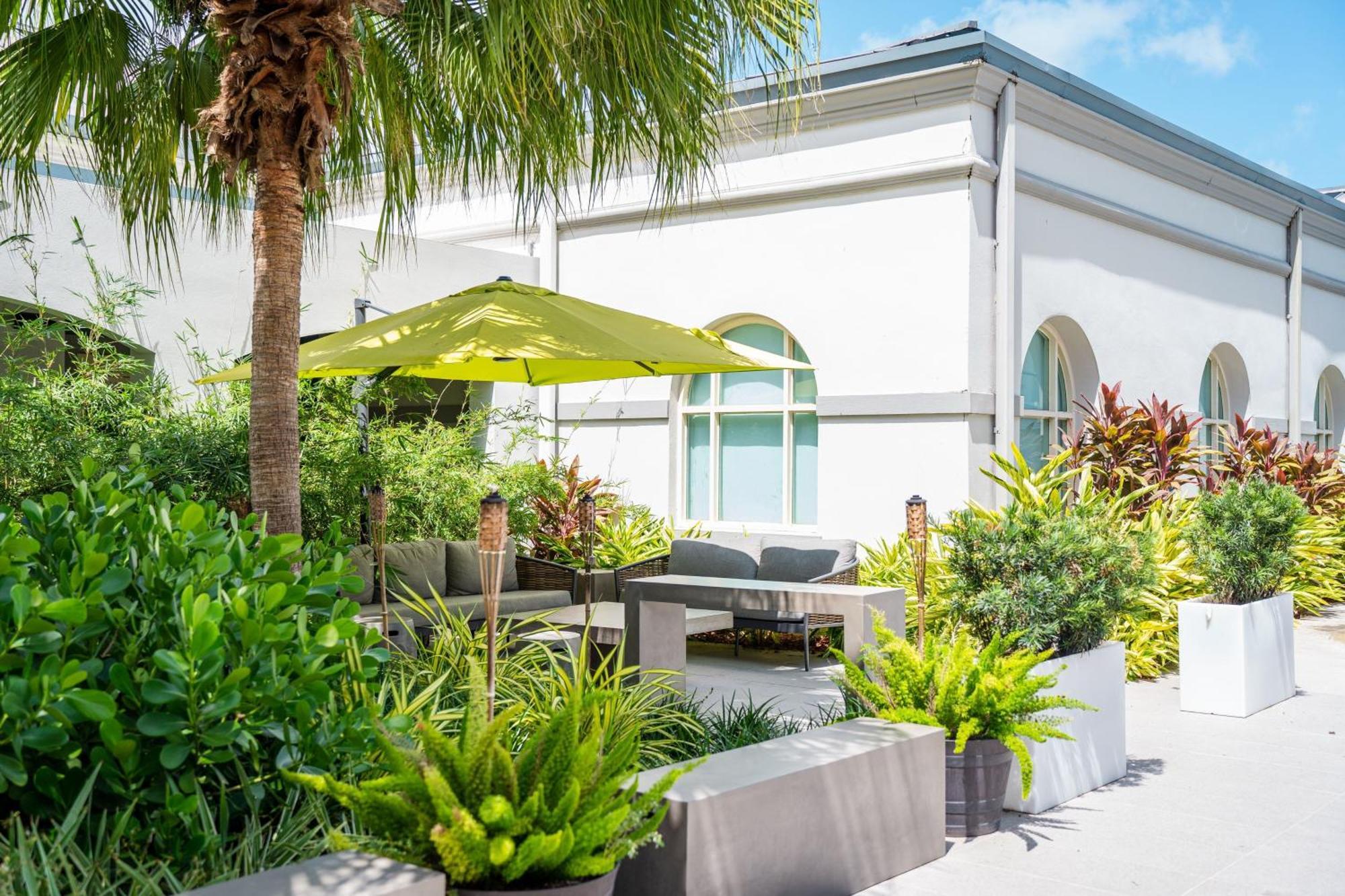 Four Points By Sheraton Caguas Real Екстериор снимка