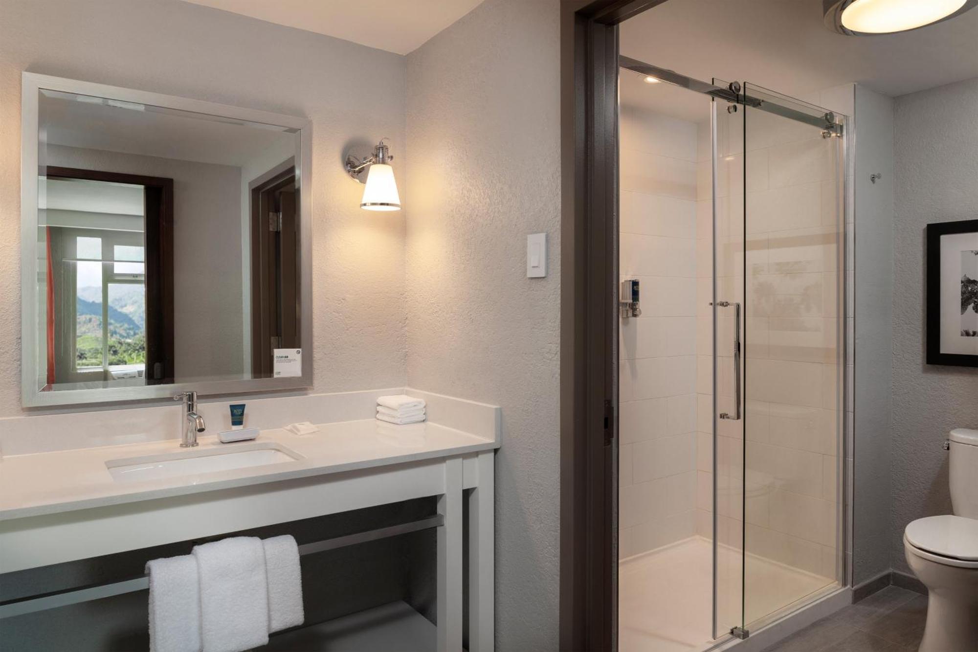Four Points By Sheraton Caguas Real Екстериор снимка