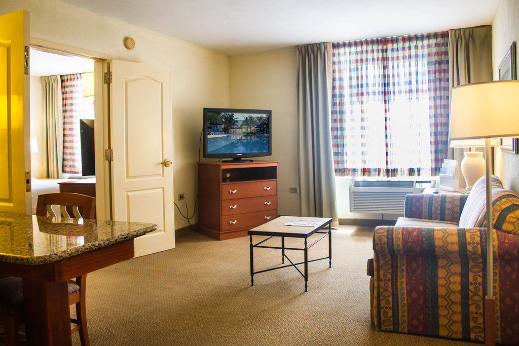 Four Points By Sheraton Caguas Real Екстериор снимка